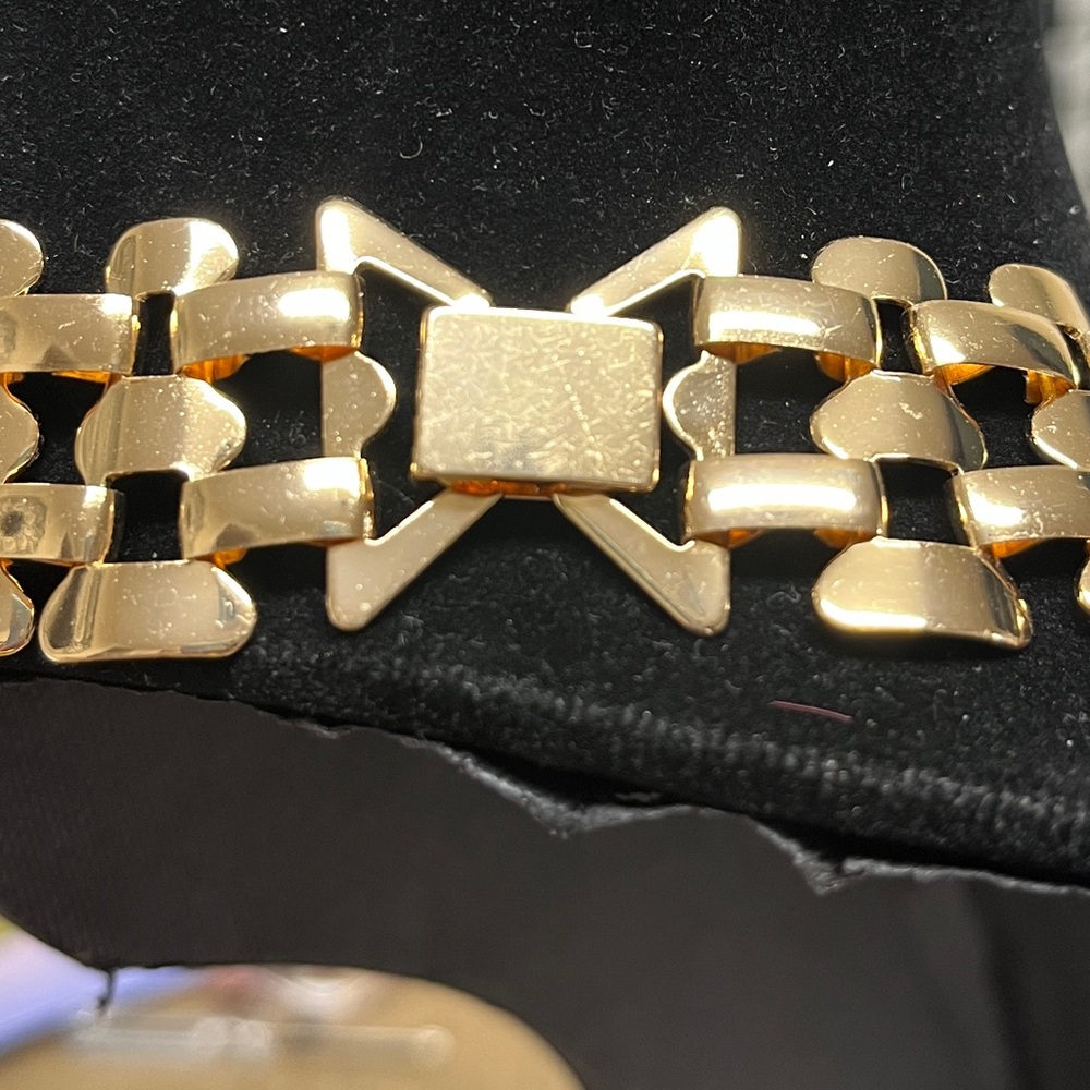 Chunky, Bold golden tone chain necklace. 16.1”, 1.06” chain width lightwt,NIP - Picture 5 of 9